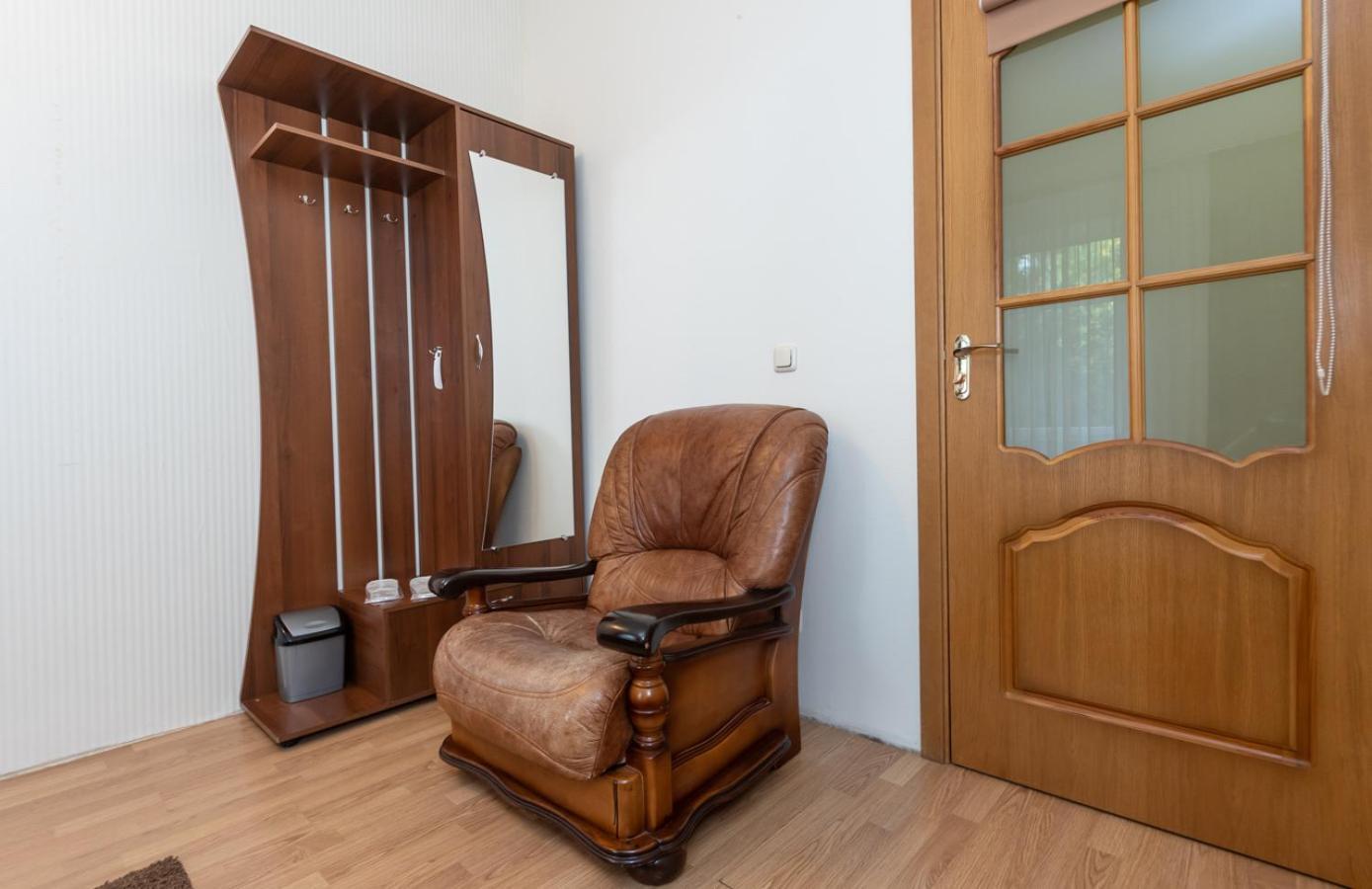 Mini-Hotel Guest Residence Киев Экстерьер фото