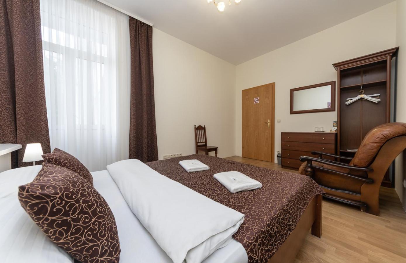 Mini-Hotel Guest Residence Киев Экстерьер фото