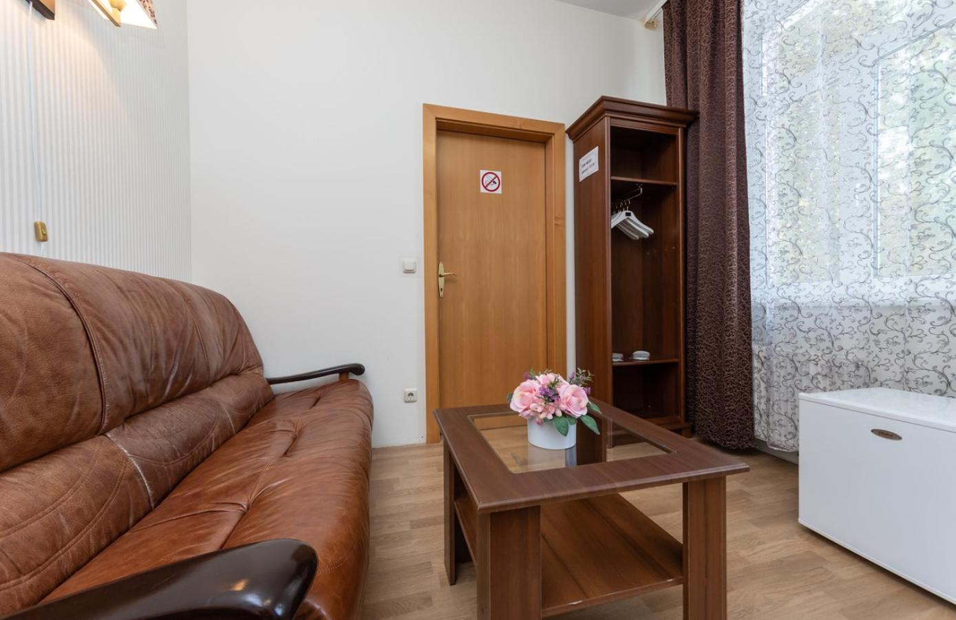 Mini-Hotel Guest Residence Киев Экстерьер фото