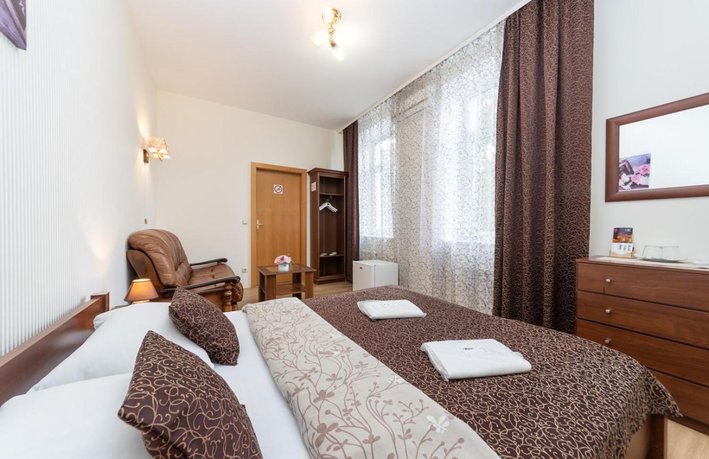 Mini-Hotel Guest Residence Киев Экстерьер фото