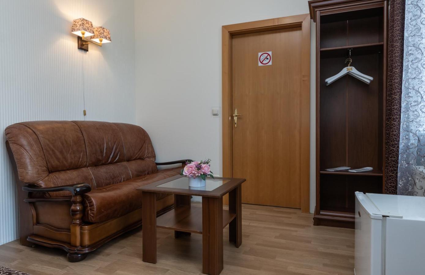 Mini-Hotel Guest Residence Киев Экстерьер фото