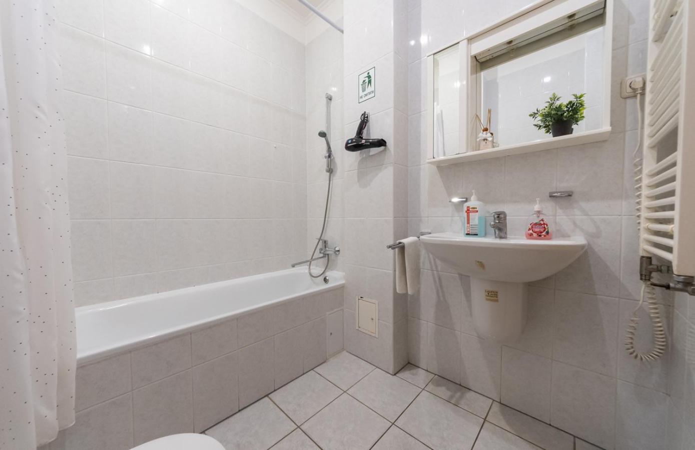 Mini-Hotel Guest Residence Киев Экстерьер фото